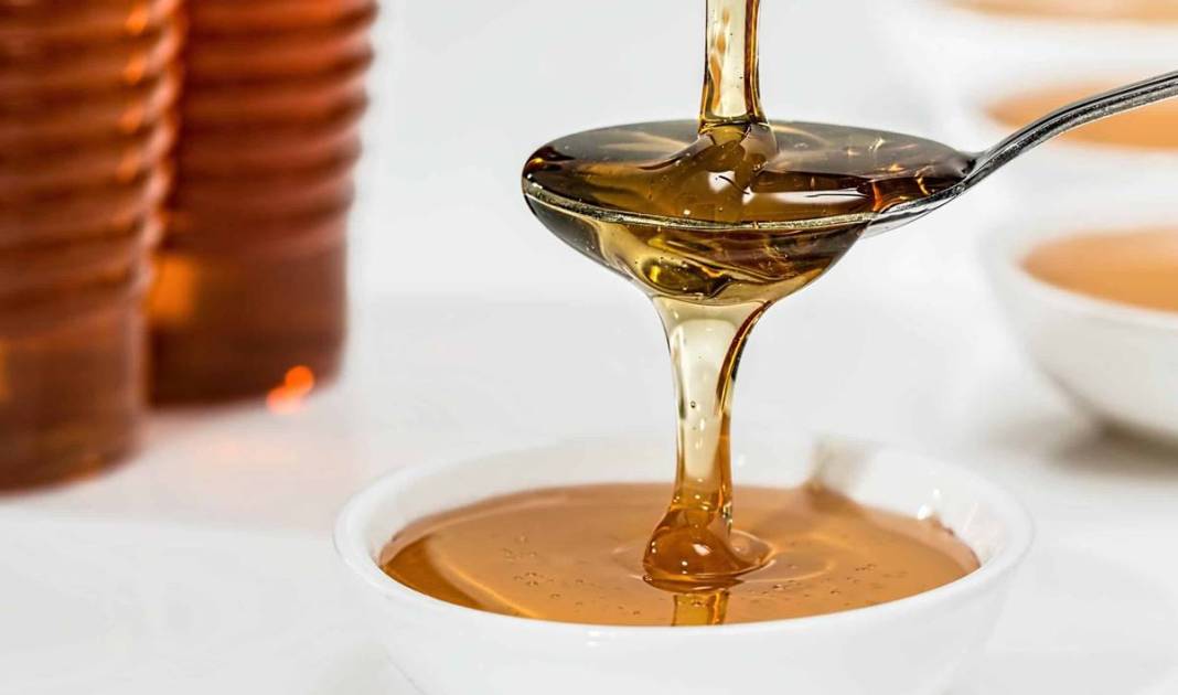 Seyahat için evdeki valizini açan adam hayatının şokunu yaşadı! Eliyle zor kaldırdı, kilolarca ağırlıkta 6